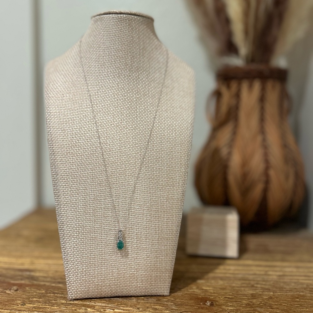925 Sterling Silver Emerald White Topaz Pendant Necklace
